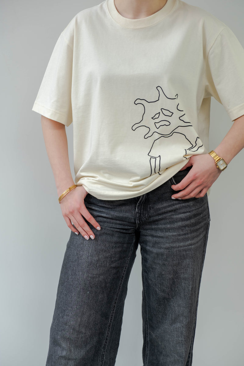 Character Tee Beige