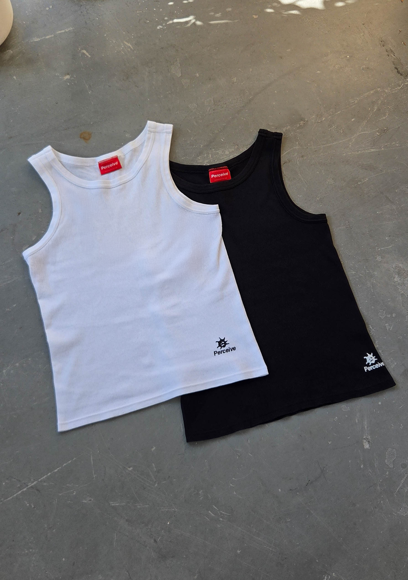 Schwarzes Basic-Tanktop